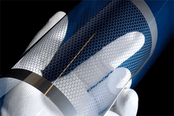 激光打標設(shè)備在柔性材料的打標優(yōu)勢