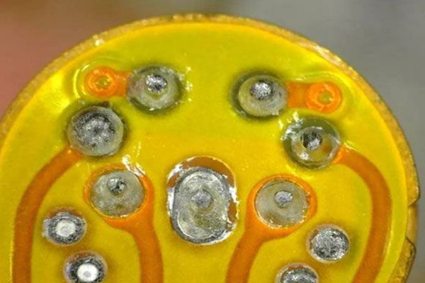 激光錫焊不同工藝適用的不同焊錫場(chǎng)景