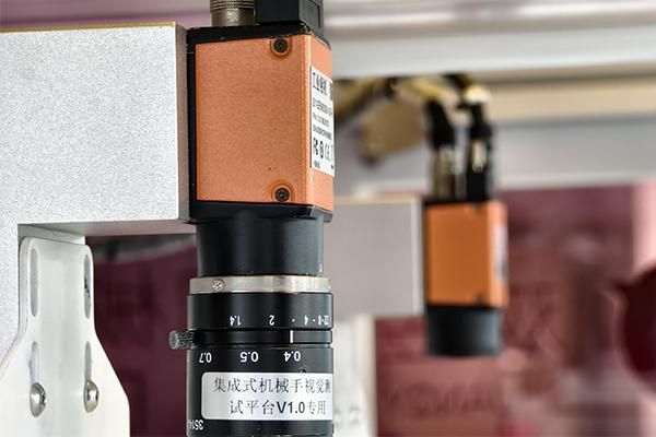 從原理到應(yīng)用, 一文讀懂工業(yè)線陣與面陣相機(jī)區(qū)別